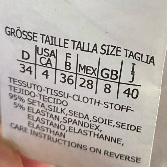 Grey silk blouse-shirt by Marella. Goes well with dark tights. - Picture 3 of 4